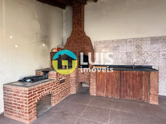 Casa 3 quartos e 3 banheiros, à venda, no bairro Residencial JR em Guaranésia