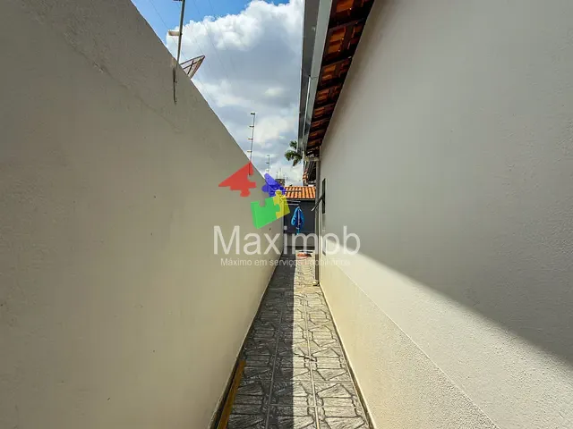 Casa com 160m² 2 quartos e 1 banheiro, à venda, no bairro Flávio Zacchi em Itapira