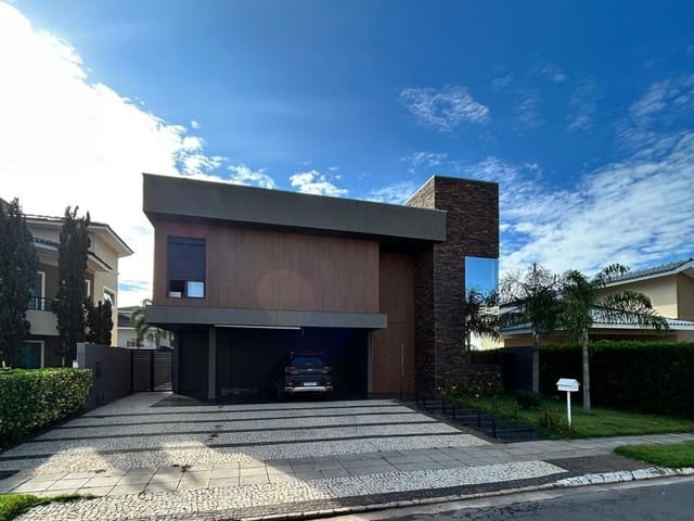 Casa com 494m² 4 quartos e 6 banheiros, à venda, no bairro Residencial Granville em Goiânia