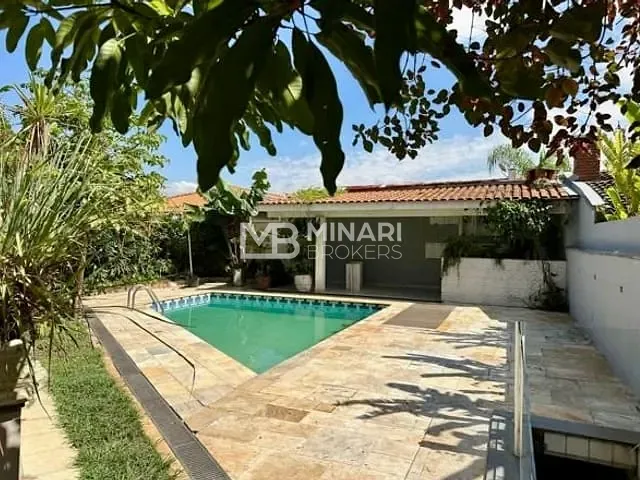 Casa com 360m² 4 quartos e 4 banheiros, à venda, no bairro Alphaville em Santana de Parnaíba