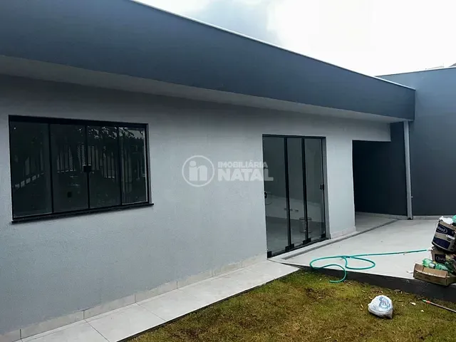 Casa com 200m² 3 quartos e 2 banheiros, à venda, no bairro Conjunto Farid Libos em Londrina