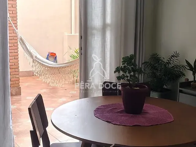 Casa 5 quartos e 3 banheiros, à venda, no bairro Residencial Presidente Tancredo Neves em Uberaba