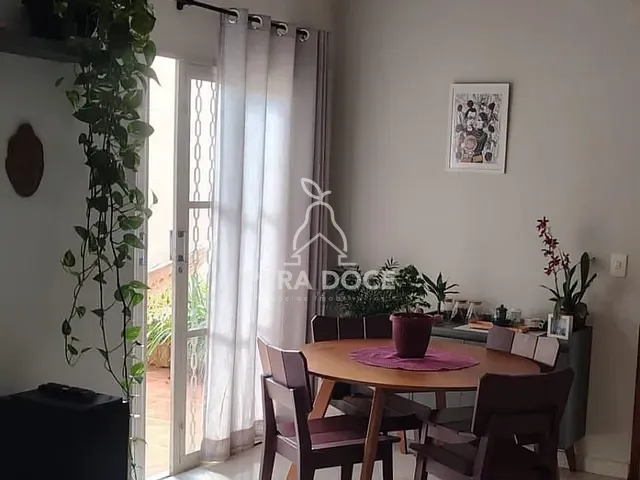 Casa 5 quartos e 3 banheiros, à venda, no bairro Residencial Presidente Tancredo Neves em Uberaba