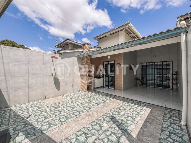 Casa com 192m² 3 quartos e 2 banheiros, à venda, no bairro Jangurussu em Fortaleza