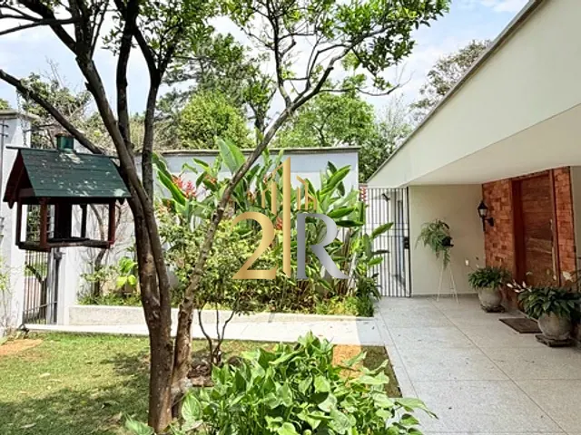 Casa com 870m² 4 quartos e 6 banheiros, à venda, no bairro Interlagos em São Paulo