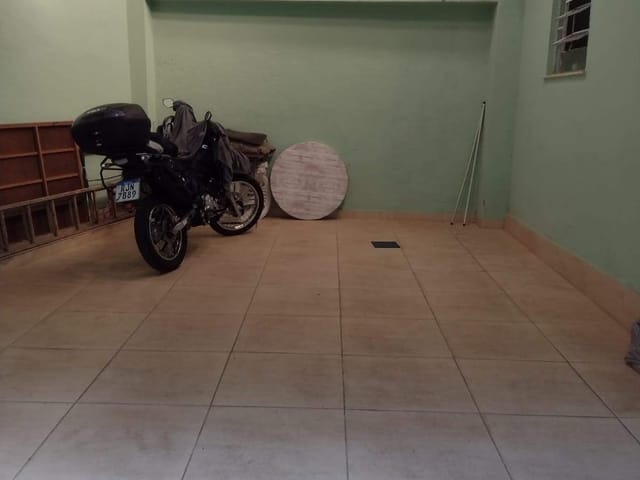 Casa 2 quartos e 2 banheiros, à venda, no bairro Castelanea em Petrópolis