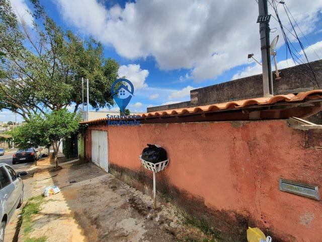 Casa com 360m² 3 quartos e 1 banheiro, à venda, no bairro Pindorama em Belo Horizonte