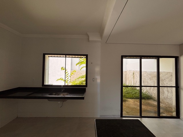 Casa 3 quartos e 2 banheiros, à venda, no bairro Adeodato em Santa Luzia