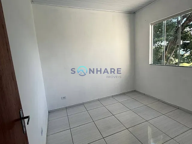 Casa 2 quartos e 1 banheiro, para alugar, no bairro Residencial Alvorada em Tomazina