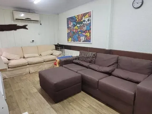 Casa com 250m² 5 quartos e 4 banheiros, à venda, no bairro Centro em Guaratuba
