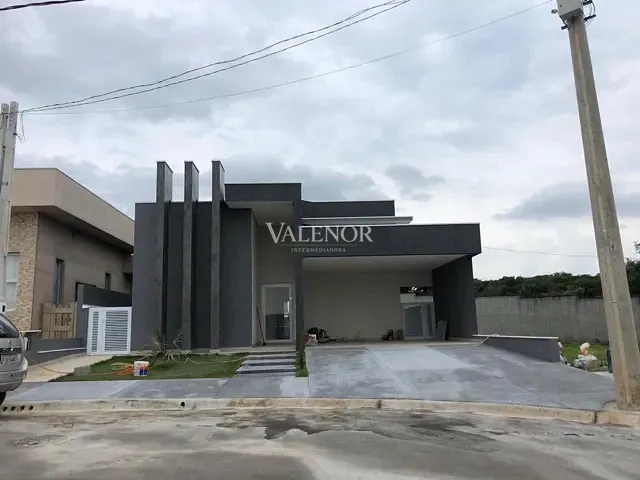 Casa com 303m² 3 quartos e 2 banheiros, à venda, no bairro São Venâncio em Itupeva
