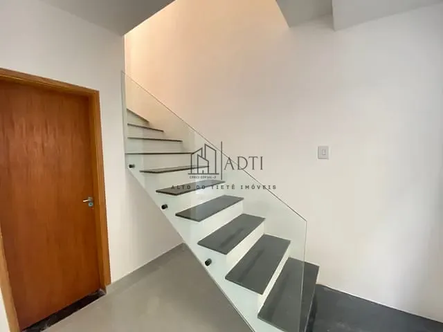 Casa 2 quartos e 1 banheiro, à venda, no bairro Vila Suissa em Mogi das Cruzes