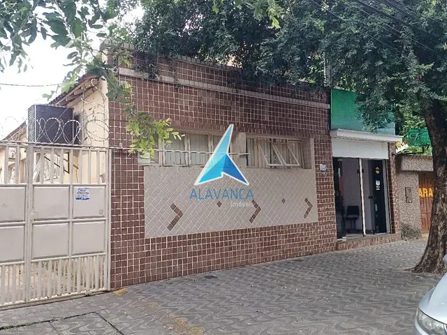 Casa com 495m² 11 quartos e 6 banheiros, à venda, no bairro Esplanada em Governador Valadares