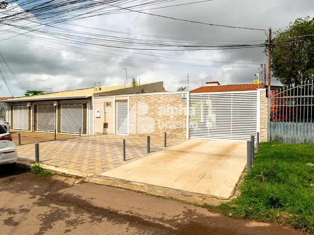 Casa com 300m² 4 quartos e 3 banheiros, à venda, no bairro Taguatinga Sul (Taguatinga) em Brasília