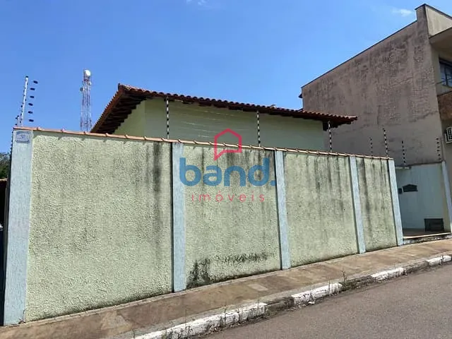 Casa com 404m² 3 quartos e 2 banheiros, à venda, no bairro Bairro da Estação em Porto Feliz