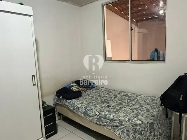 Casa 2 quartos e 1 banheiro, à venda, no bairro Solar do Barreiro em Belo Horizonte