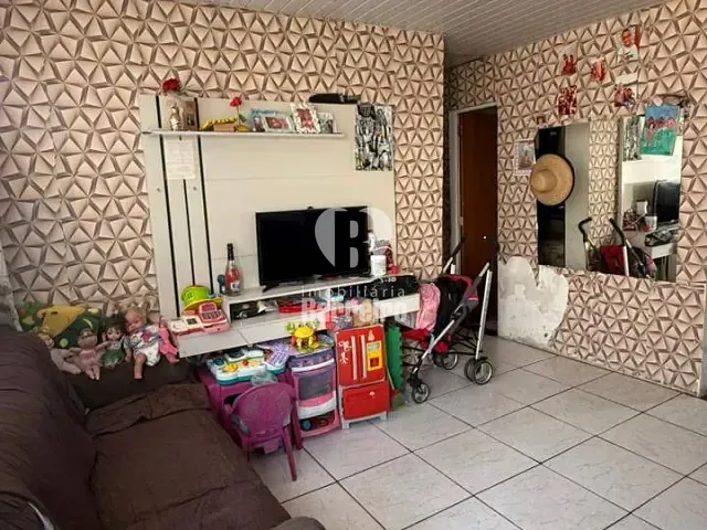 Casa 2 quartos e 1 banheiro, à venda, no bairro Solar do Barreiro em Belo Horizonte