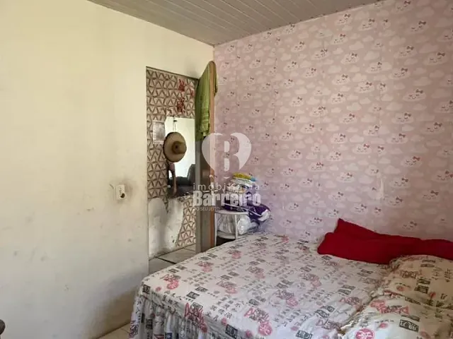 Casa 2 quartos e 1 banheiro, à venda, no bairro Solar do Barreiro em Belo Horizonte