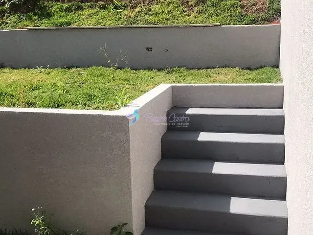 Casa com 175m² 3 quartos e 2 banheiros, à venda, no bairro Nova Cerejeira em Atibaia