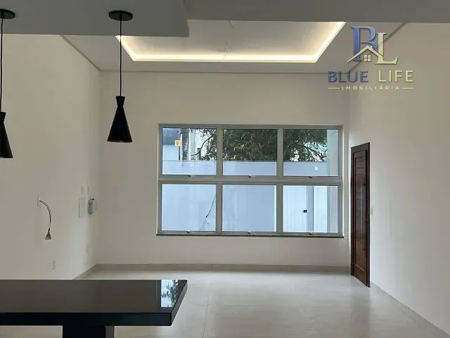 Casa 3 quartos e 3 banheiros, à venda, no bairro Morada do Sol em Vila Velha