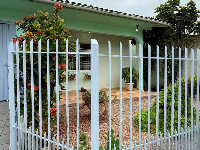 Casa com 230m² 3 quartos e 2 banheiros, à venda, no bairro Saco dos Limões em Florianópolis