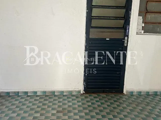 Casa com 326m², à venda, no bairro Vila Santana em VALINHOS