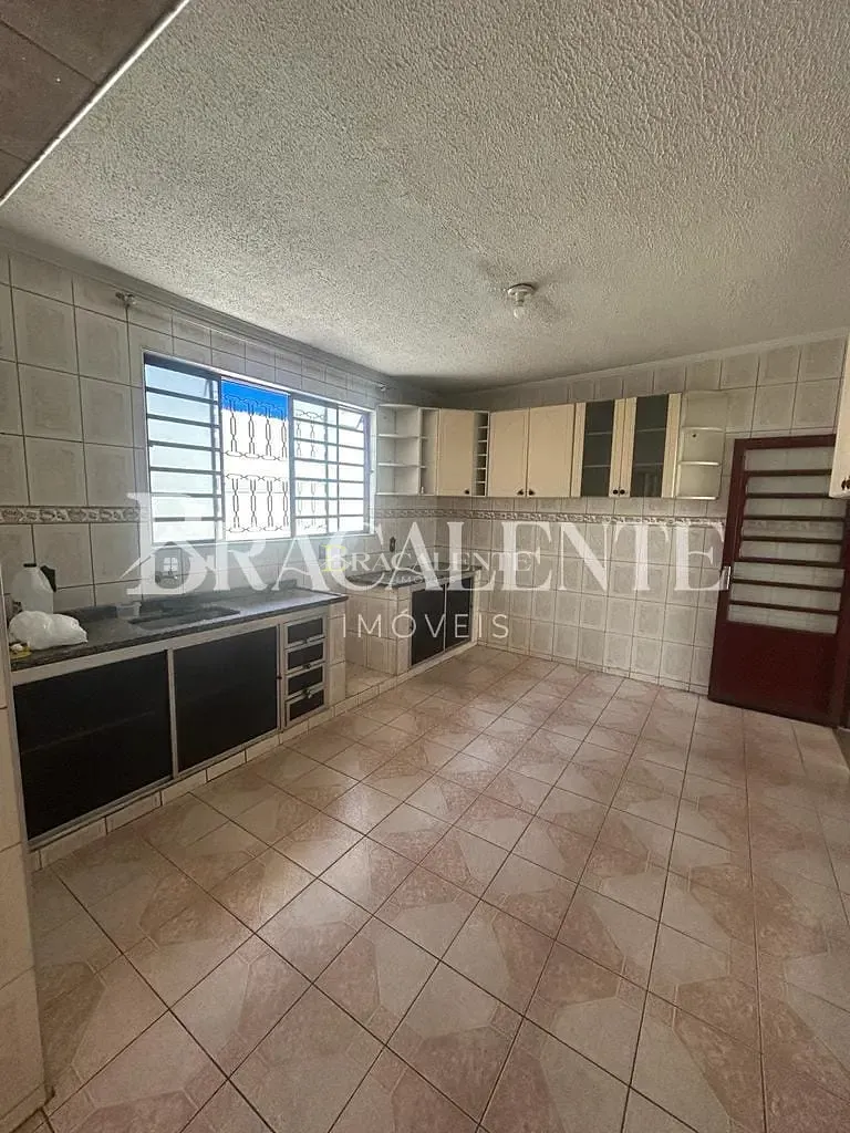 Casa, 2 quartos, 260 m² - Foto 15