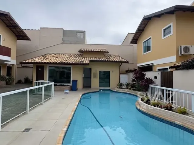 Casa com 197m² 3 quartos e 5 banheiros, à venda, no bairro Portinho em Cabo Frio
