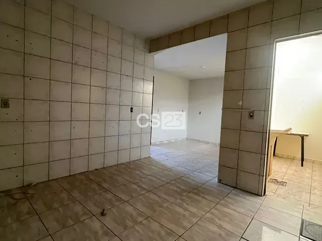 Casa com 120m² 3 quartos e 3 banheiros, para alugar, no bairro Sabará I em Londrina