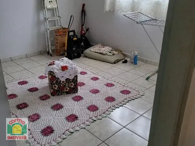 Casa com 588m², à venda, no bairro Centro em Abadiânia