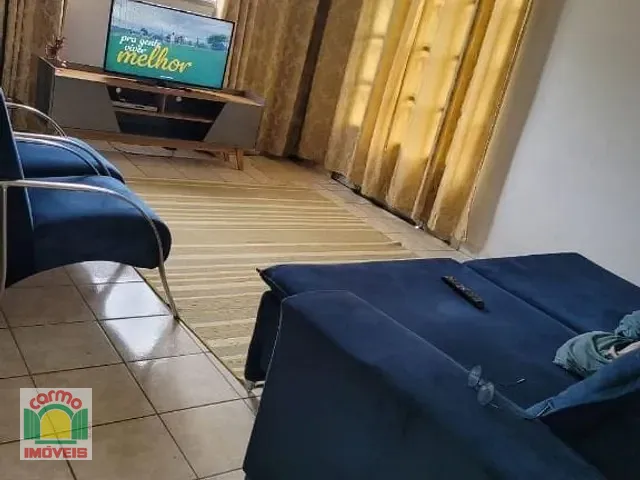Casa com 588m², à venda, no bairro Centro em Abadiânia