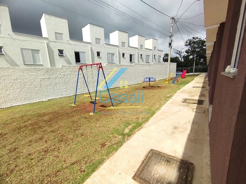 Casa à venda com 2 quartos, 57m² - Foto 18