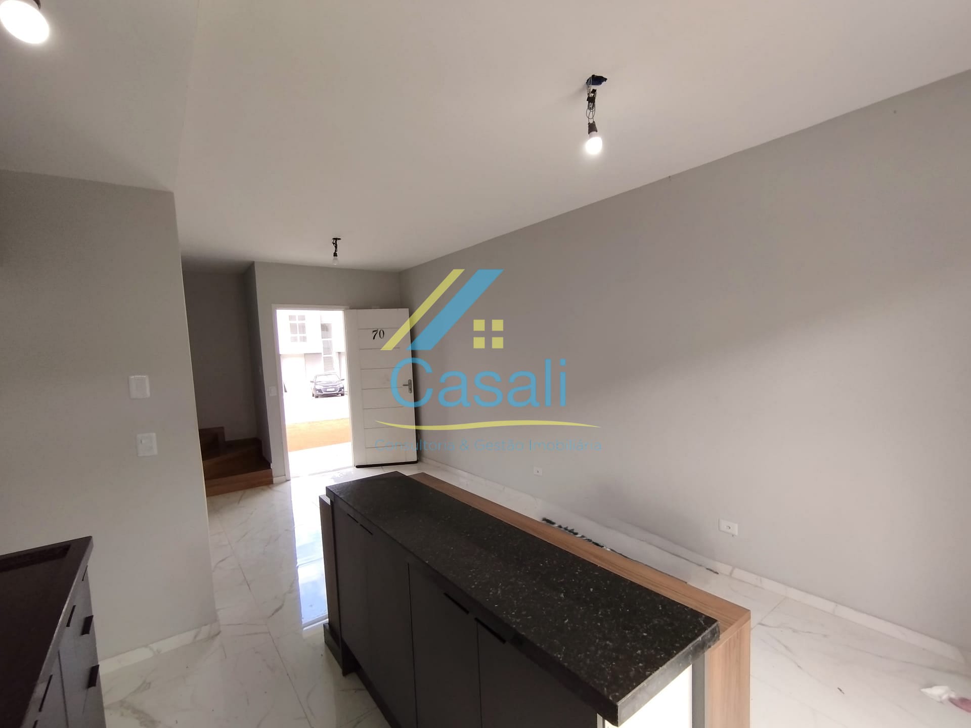 Casa à venda com 2 quartos, 57m² - Foto 5