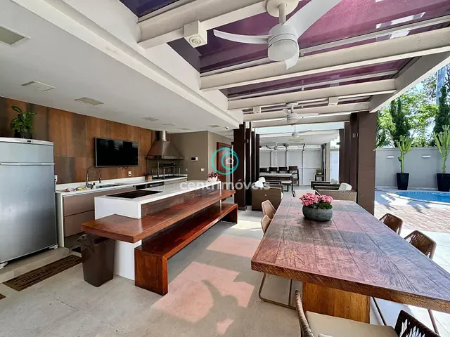 Casa com 500m² 6 quartos e 10 banheiros, para alugar, no bairro Barra da Tijuca em Rio de Janeiro