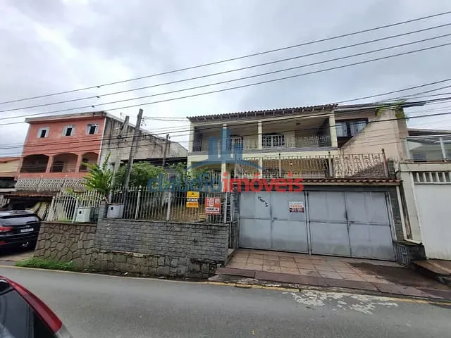 Casa com 277m² 5 quartos e 2 banheiros, à venda, no bairro Vila Santa Cecilia em Volta Redonda