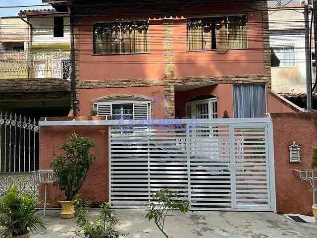 Casa com 240m² 3 quartos e 2 banheiros, à venda, no bairro Campo Grande em Rio de Janeiro