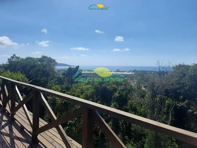 Casa com 18463m² 6 quartos e 4 banheiros, à venda, no bairro Morro das Pedras em Florianópolis