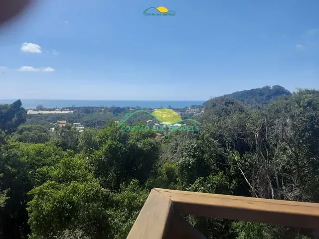 Casa com 18463m² 6 quartos e 4 banheiros, à venda, no bairro Morro das Pedras em Florianópolis