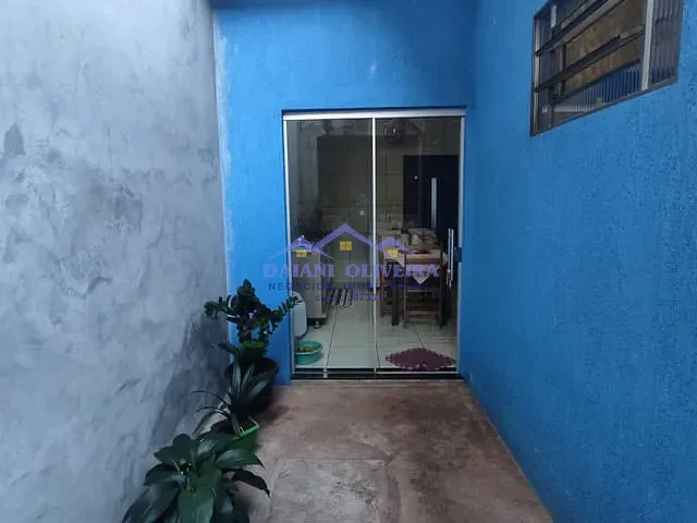 Casa 2 quartos e 2 banheiros, à venda, no bairro IGNEZ PANICHI HAMZE em Cambará