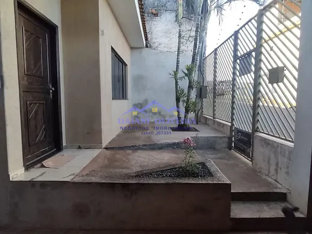 Casa 2 quartos e 2 banheiros, à venda, no bairro IGNEZ PANICHI HAMZE em Cambará