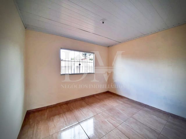 Casa 2 quartos e 1 banheiro, à venda, no bairro Jardim Primavera III em Jaguariaíva