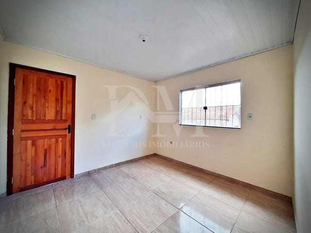 Casa 2 quartos e 1 banheiro, à venda, no bairro Jardim Primavera III em Jaguariaíva