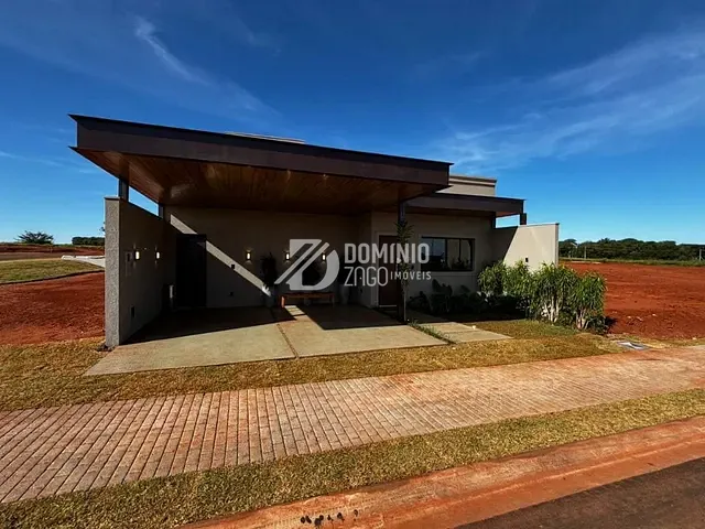 Casa com 250m² 2 quartos e 2 banheiros, à venda, no bairro Jockey Park em Uberaba