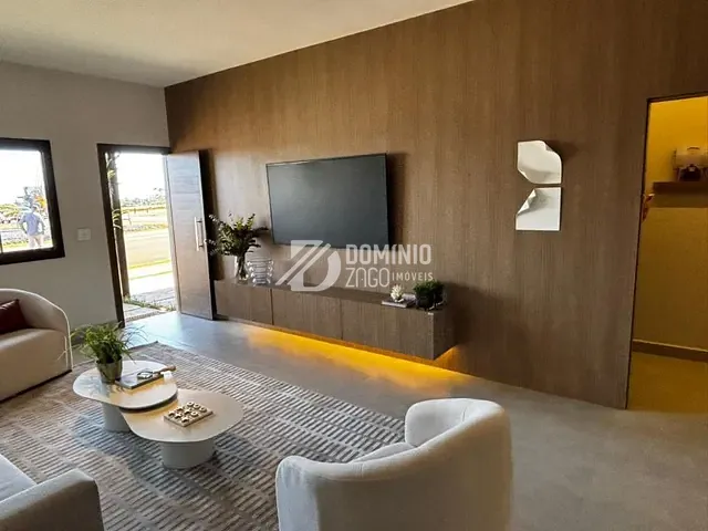 Casa com 250m² 2 quartos e 2 banheiros, à venda, no bairro Jockey Park em Uberaba