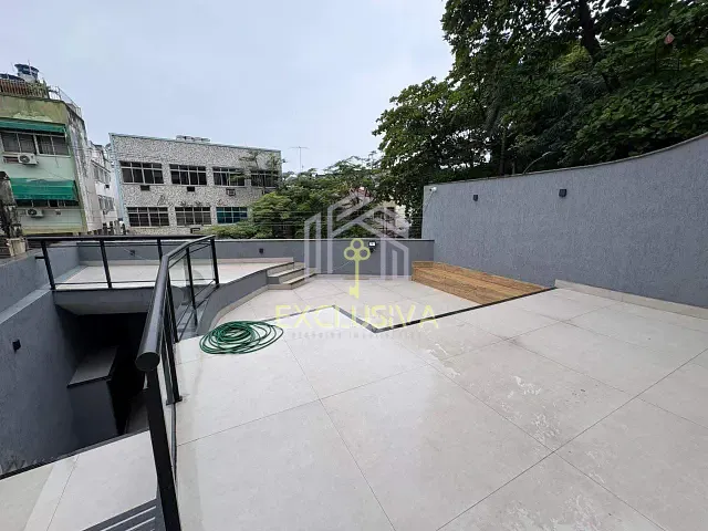 Casa com 1000m² 8 quartos e 5 banheiros, para alugar, no bairro Jardim Guanabara em Rio de Janeiro