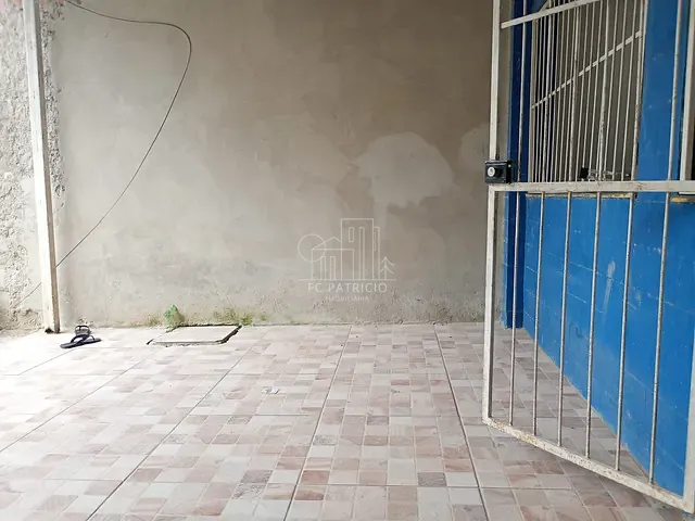 Casa com 360m² 1 quarto e 1 banheiro, à venda, no bairro Campinho (Suruí) em Magé