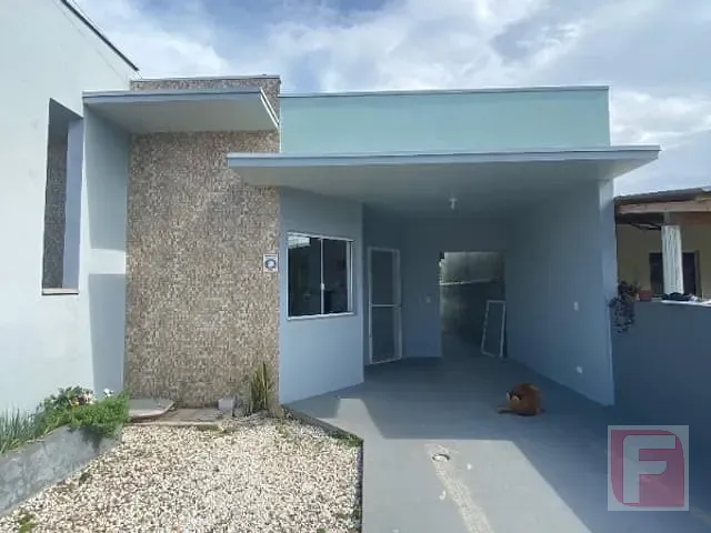Casa 3 quartos e 2 banheiros, à venda, no bairro Centro em Itapoá