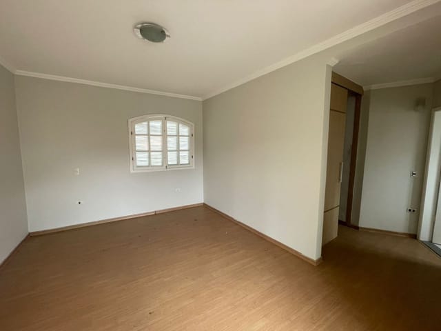Casa com 252m² 3 quartos e 5 banheiros, à venda, no bairro Urbanova em São José dos Campos