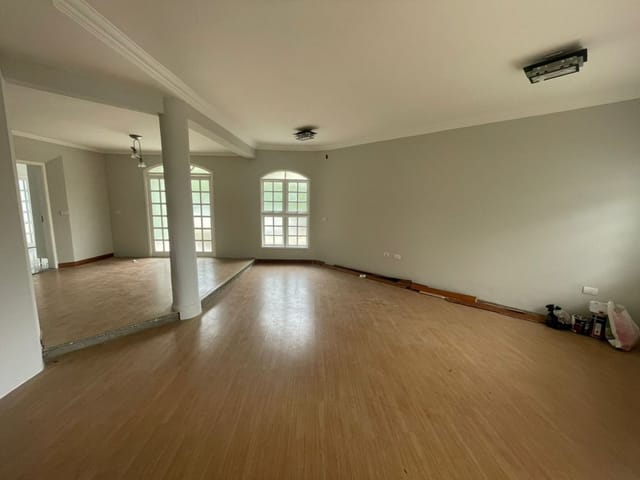 Casa com 252m² 3 quartos e 5 banheiros, à venda, no bairro Urbanova em São José dos Campos