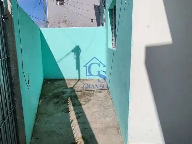 Casa 2 quartos e 1 banheiro, para alugar, no bairro Jardim Noronha em São Paulo